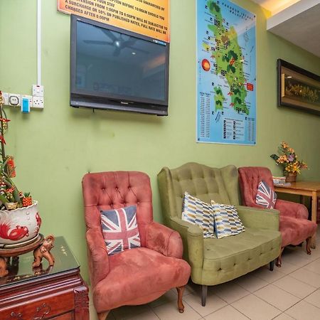 Kampong Pasir Bogak Oyo 44078 The Island Hotel מראה חיצוני תמונה