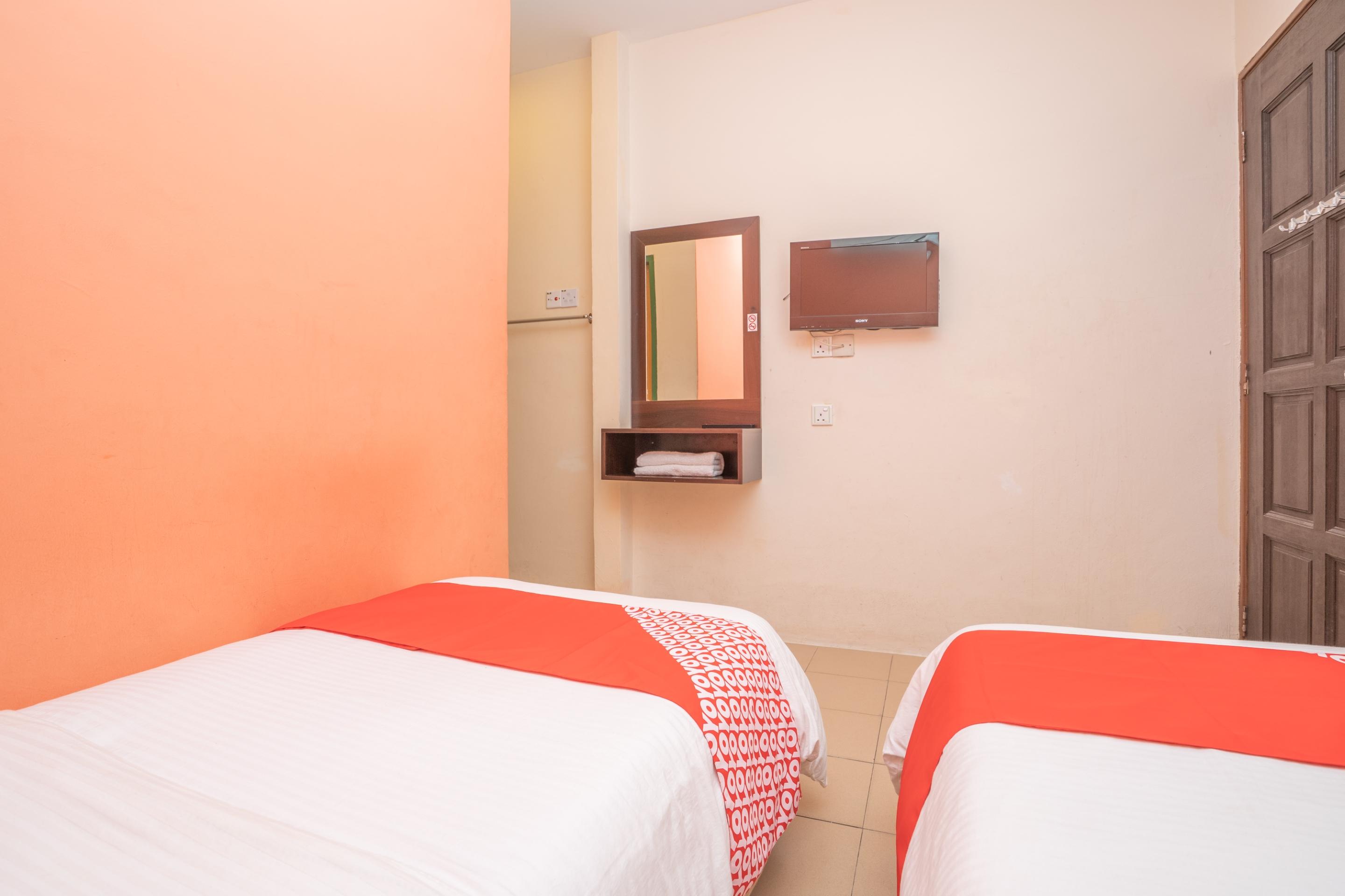 Kampong Pasir Bogak Oyo 44078 The Island Hotel מראה חיצוני תמונה