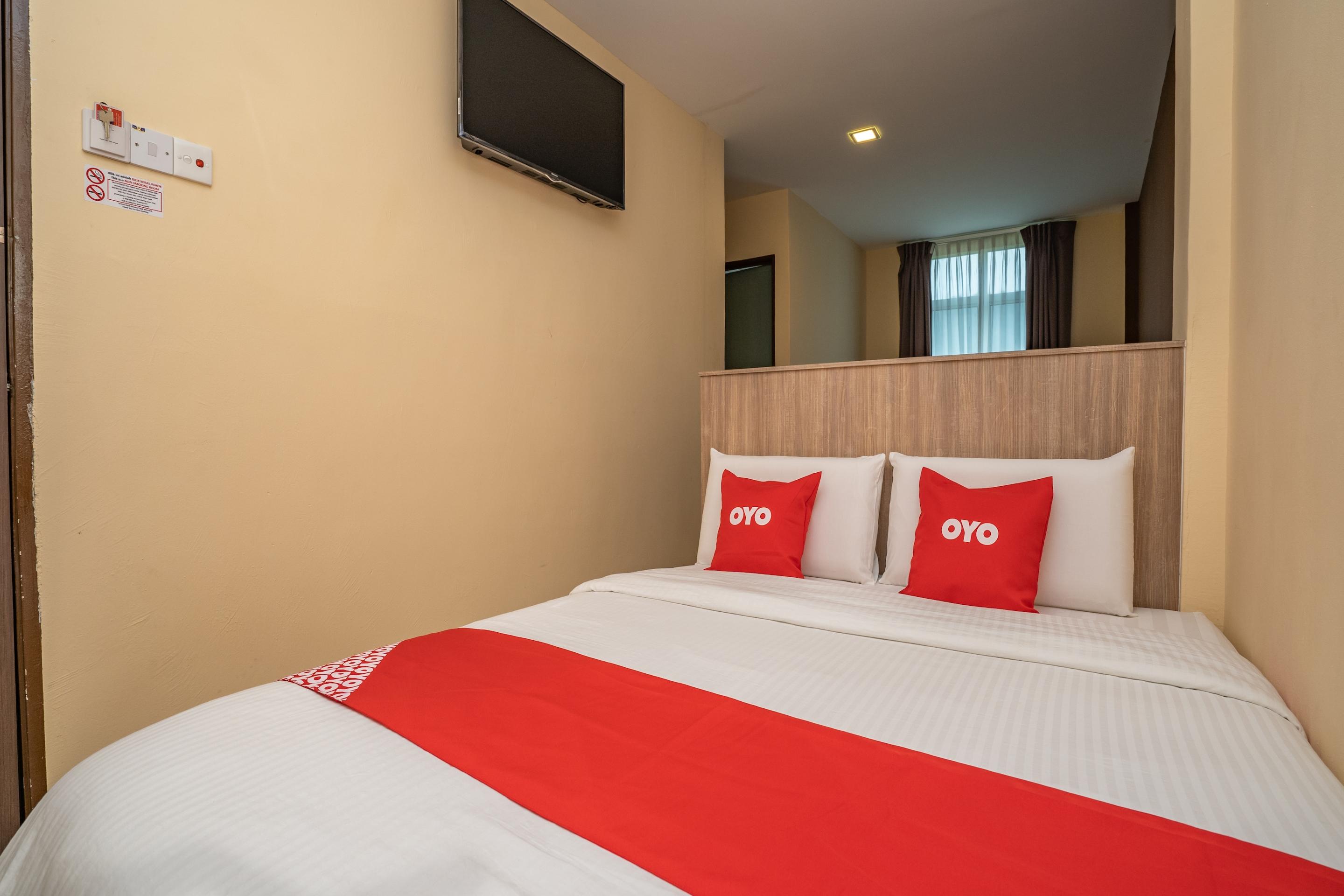 Kampong Pasir Bogak Oyo 44078 The Island Hotel מראה חיצוני תמונה