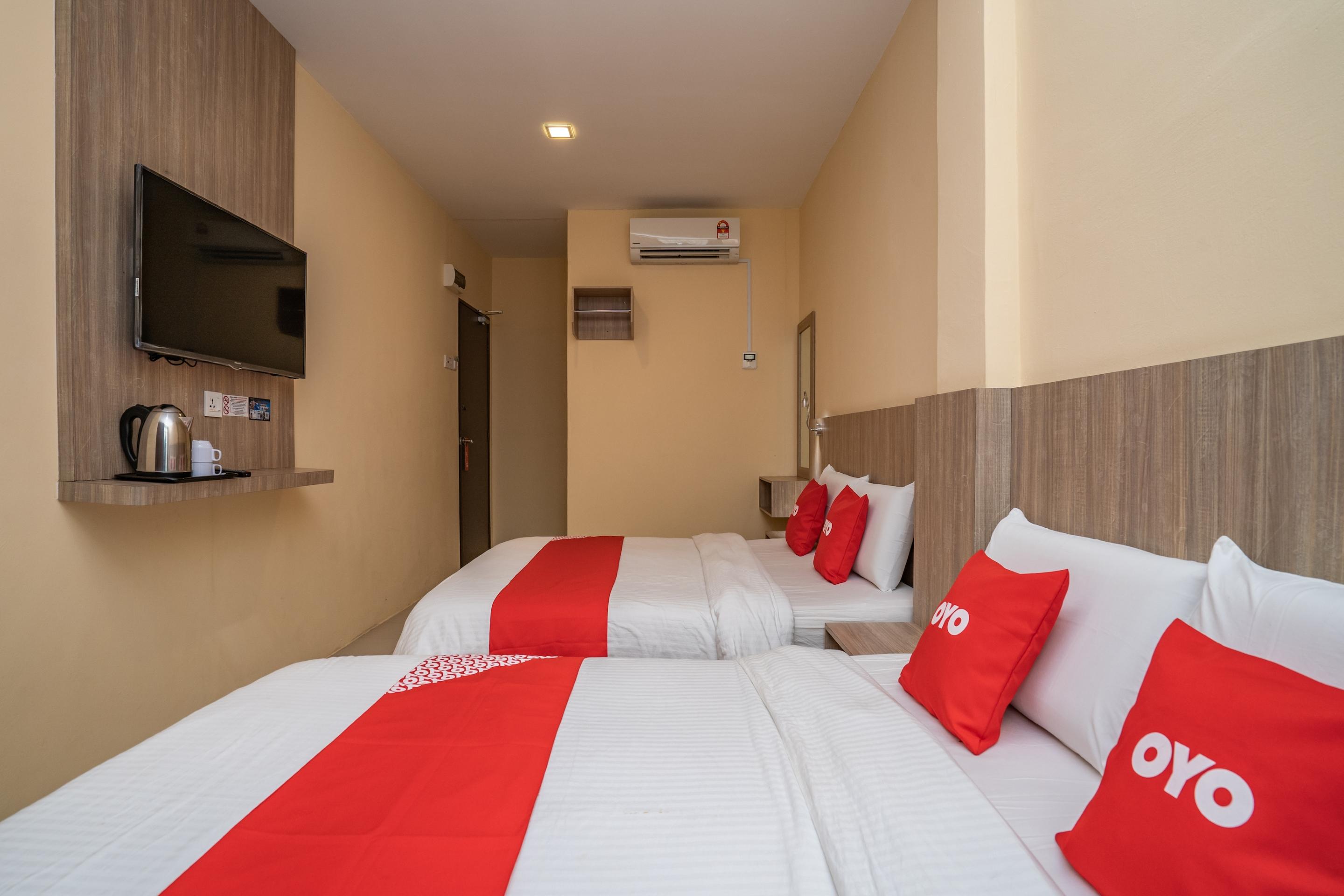 Kampong Pasir Bogak Oyo 44078 The Island Hotel מראה חיצוני תמונה