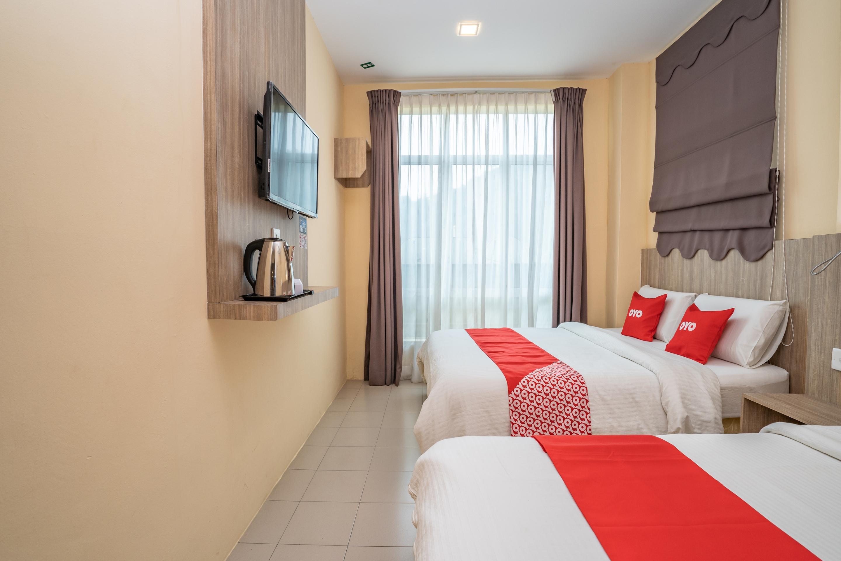 Kampong Pasir Bogak Oyo 44078 The Island Hotel מראה חיצוני תמונה